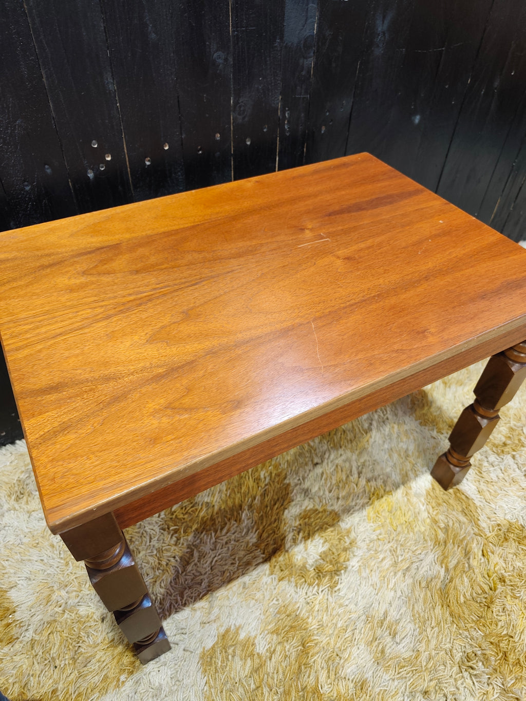 Small coffee table with turned wooden legs
